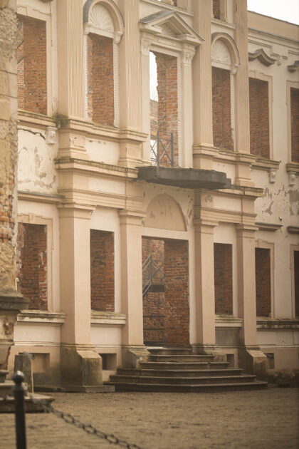 fragment pozostałości Pałacu